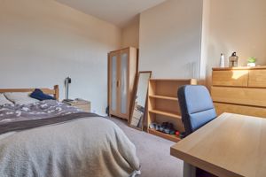 Bedroom- click for photo gallery